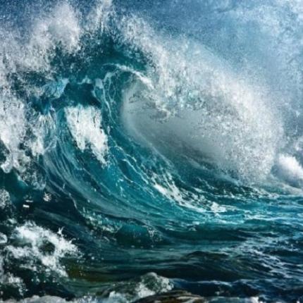 φουρτουνιασμένη θάλασσα-κύματα