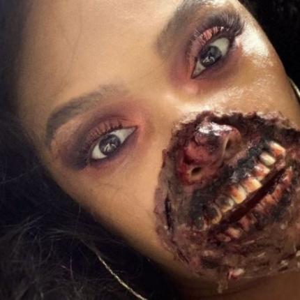 wjbk-zombie-makeup4-100119.jpg