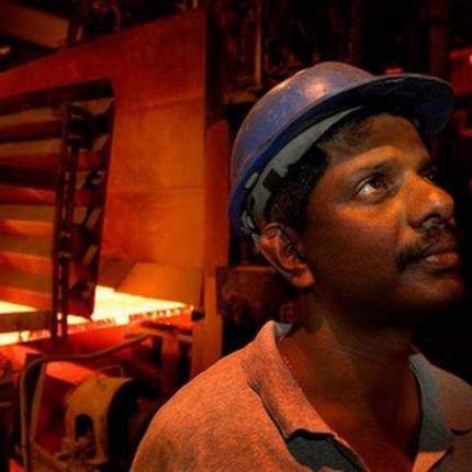 Πέντε νεκροί και 30 τραυματίες από διαρροή αερίου στην Ινδία