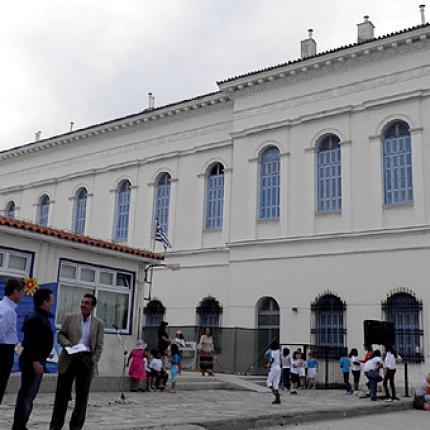 Συγκλονιστική μαρτυρία μάνας: Άφησα το παιδί μου στο ίδρυμα για να επιβιώσει (βίντεο)