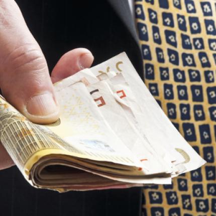 Τι προβλέπει το τελικό σχέδιο για τη ρύθμιση των χρεών σε ταμεία και εφορίες