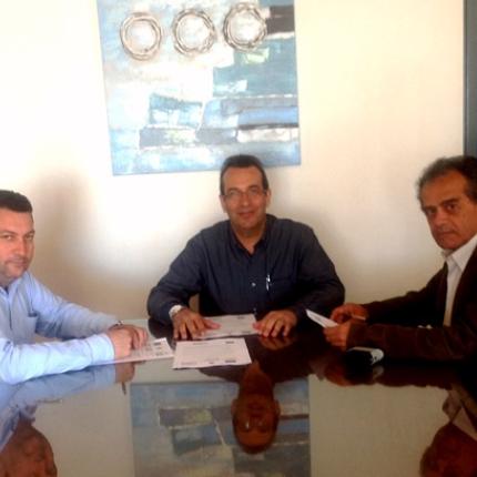 Υπογραφή σύμβασης για τη διαμόρφωση πεζοδρομίων στα Μάλια