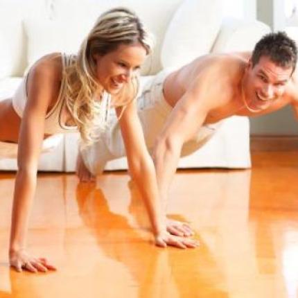 Τα ζευγάρια τα καταφέρνουν καλύτερα στη γυμναστική και στο κόψιμο τσιγάρου 
