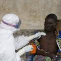O ιός Έμπολα εξαπλώνεται στην Δυτική Αφρική