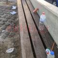 Σκουπίδια αποκαλύπτει το φως της ημέρας στο παρκάκι