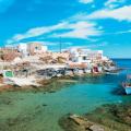 Η FT υμνεί την Ελλάδα ως τον κορυφαίο ταξιδιωτικό προορισμό 