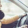 γυναίκα οδηγός αυτοκινήτου, οδήγηση