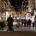 Ηράκλειο: Στολισμένη σαν ...βγαλμένη από παραμύθι η πόλη ετοιμάζεται για τα Χριστούγεννα