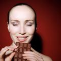 γυναίκα σοκολάτα
