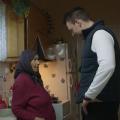 Η συνάντηση του Στέφανου Κασσελάκη με τη γιαγιά που δώρισε ασθενοφόρο στο ΕΚΑΒ