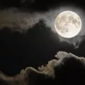 φεγγαρι