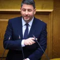 νικος ανδρουλακης