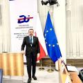 ΠΑΡΑΣΥΡΗΣ ΣΤΗ ΒΑΡΣΟΒΙΑ