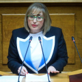 Στέλλα Αραμπατζη