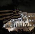 Οι Έλληνες βγήκαν στους δρόμους για να φωνάξουν "Δεν εκβιαζόμαστε" (φωτορεπορτάζ)