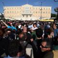Εν μέσω διαδηλώσεων στο Σύνταγμα η συζήτηση του πολυνομοσχεδίου