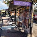 Ηράκλειο: Ξήλωσε πινακίδες, κατέστρεψε στάση λεωφορείου και εξαφανίστηκε! (φωτο)