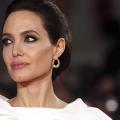 angelina_jolie_daz_3118298a.jpg