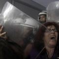 Σε διαθεσιμότητα ο αστυνομικός που χτύπησε την καθαρίστρια