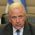 “Εύσημα” του ΣΥΡΙΖΑ στον Αβραμόπουλο για το Σύμφωνο Σταθερότητας