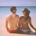 beach_couple_tourists_pixabay_610138102.jpg