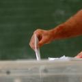 Reuters: Η τρόικα προκάλεσε τις πρόωρες εκλογές