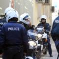 Ένοπλοι ληστές κλείδωσαν τη μητέρα και τα τρία της παιδιά στο μπάνιο 