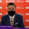 Αντιδήμαρχος κρύφτηκε πίσω από τη μάσκα για να μιλήσει Αγγλικά που δεν γνώριζε