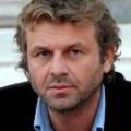 Με βαριά ζεμπεκιά γιόρτασε τη νίκη του ο Γκλέτσος (βίντεο)