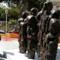 Γιάννης Παρμακέλης: Ο γλύπτης .. παρουσιάζει το Μνημείο Μικρασιατών που φιλοτέχνησε για το Ηράκλειο