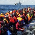 Δέκα μετανάστες νεκροί από ανατροπή σκάφους στην Ιταλία