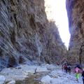 hiking_the_way_down_to_agia_roumeli.jpg
