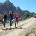Ξένοι φοιτητές γυρίζουν... χορεύοντας την Κρήτη! (βίντεο)