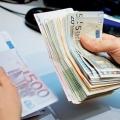 Απλήρωτοι οι εργαζόμενοι. Παζάρια για το δώρο