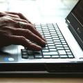 ΕΛ.ΑΣ. : Απατεώνες στέλνουν ψεύτικα email από τράπεζες και υπουργείο Οικονομικών