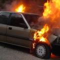 Χανιά: Άγιο είχαν δύο επιβάτες αυτοκινήτου που τυλίχθηκε στις φλόγες