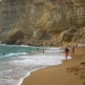 Στους &quot;κρυμμένους παραδείσους&quot; κατατάσσεται η παραλία γυμνιστών Κόκκινη Άμμος στα Μάταλα