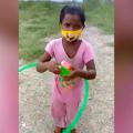 κοριτσακι, Ινδία, κύβος Ρούμπικ, χούλα χουπ