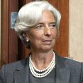 Να χαλαρώσει τη νομισματική πολιτική της καλεί την Ευρωπαική Κεντρική Τράπεζα η Λαγκάρντ