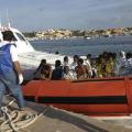 Περισσότεροι από χίλιοι μετανάστες διασώθηκαν στα ανοικτά της Λαμπεντούζα