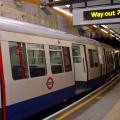  Ελληνικοί στίχοι στο μετρό του Λονδίνου