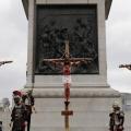 Αναπαράσταση της σταύρωσης στην καρδιά του Λονδίνου