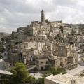 Κατάρρευση τριώροφης πολυκατοικίας στην Ιταλία