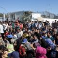Η υπερσυγκέντρωση προσφύγων και μεταναστών στα νησιά του Αιγαίου δημιουργεί ολοένα και μεγαλύτερα προβλήματα.
