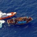 Διεθνής επιχείρηση στη Μεσόγειο για 25 σκάφη με μετανάστες από τη Λιβύη