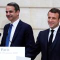 mitsotakis-macron-parisi-30012020-ap.jpg