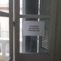 Μπαλκόνι - κίνδυνος για τη δημόσια ασφάλεια στην &quot;καρδιά&quot; του Ηρακλείου (φωτογραφίες)