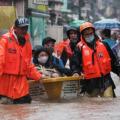 Φιλιππίνες: Απεγκλωβίζουν τους πολίτες μετά το φονικό τυφώνα
