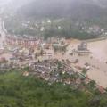 Επέζησαν της σφαγής στη Σρεμπρένιτσα και τώρα τους απειλούν οι πλημμύρες