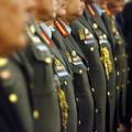 Προϋπολογισμός 2015: Αυξήσεις σε δικαστικούς - ένστολους και ελάχιστο εγγυημένο εισόδημα